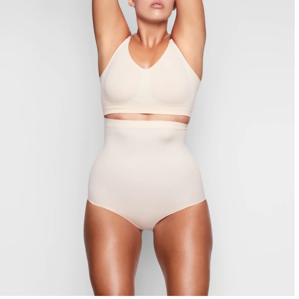 NWT SKIMS sculpting high wasted brief